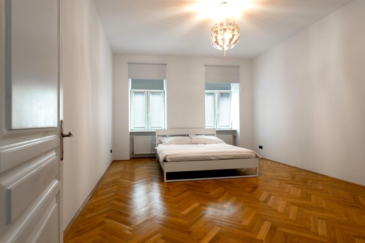 3-bedroom In Appartement *